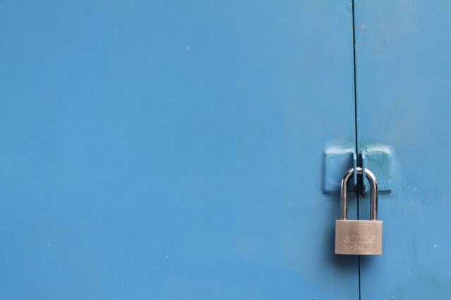 fuel padlock